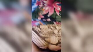 La travestita ama prenderlo tutto!