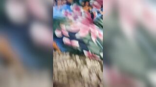 La travestita ama prenderlo tutto!