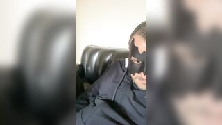 Coppietta italiana arrotonda il salario