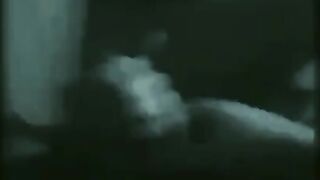 Sempre in ginocchio per succhiarlo