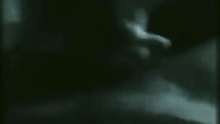 Sempre in ginocchio per succhiarlo