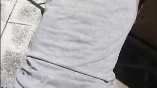 Pompino al vicino gentile