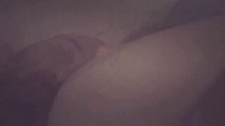 Anteprima del video: Capezzoli strizzati e tirati