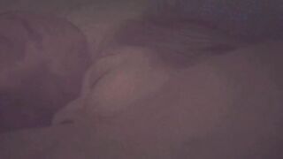 Capezzoli strizzati e tirati