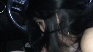 La fidanzata del mio amico me lo succhia per bene