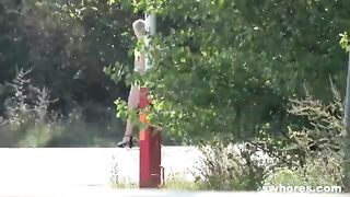 Deliziosa puttanella che scopa in tangenziale