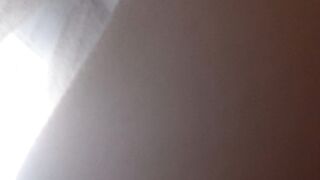 Godo sul suo cazzo mentre il mio uomo guarda e filma