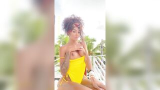 Anteprima del video: TOP TRANS ESCORT fa un video per i suoi follower