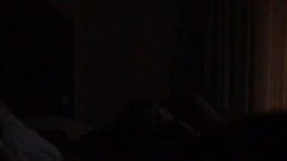 Stupenda bruna scopa intensamente con il suo ragazzo