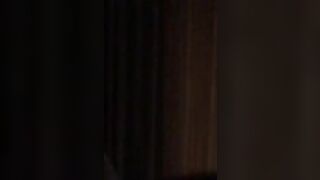 Stupenda bruna scopa intensamente con il suo ragazzo