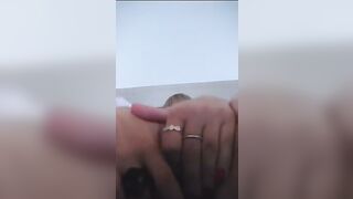 Rosella si sfonda la figa