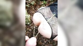 Scopato nella foresta da due viziosi...