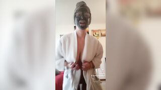 Bella milf si mostra su TikTok