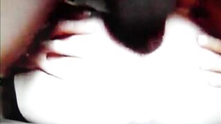 Primi piani del suo lussurioso culetto...G