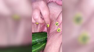 Quando il vibratore è scarico... ci si adatta!