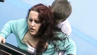 Grassa puttana scopata a bordo strada