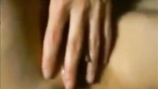 Virginia scopata per la prima volta da un cazzo enorme