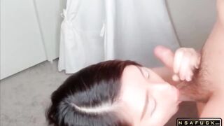 Pompino appassionato da ragazza asiatica