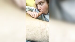 Un bel cazzo per la troietta pompinara