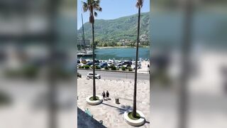 Scopata in pubblico per zoccola di Onlyfans