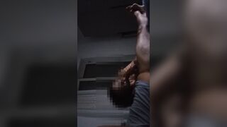 La troia di mia moglie con il mio cazzo in bocca