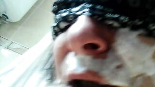 Nonna schiava bulgara urla di piacere