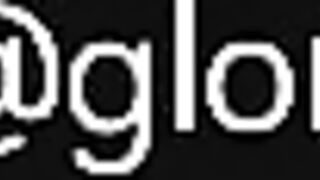 Masturbazione piccola troia in bagno