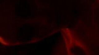 Scopo la mia donna sul tavolo