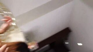 Cinesina sborrata sulla lingua