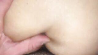 Lo prende in ano e figa