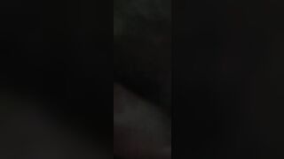 Mia moglie mostra il suo culetto