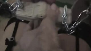 BDSM molto hard per la trav...