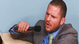 Capri Cavalli scopata sul divano