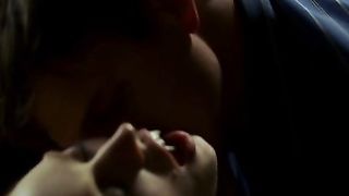 Sesso con calda tettona rossa