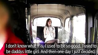 Ragazza amatoriale spregiudicata