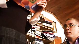 Scopata in ufficio dal suo prof