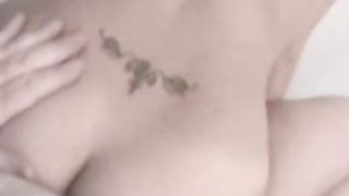 Il primo pornazzo di una troia