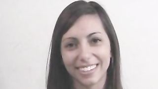 Il primo pornazzo di una troia