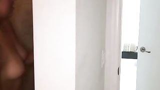 Teen latina sotto la doccia