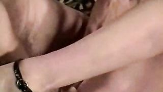 Sborrata sulle tette di una prostituta