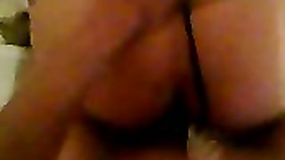 Madre ci prova con il fidanzato della figlia