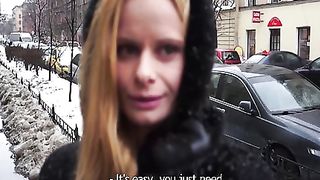 Debutto nel porno di una bionda dilettante