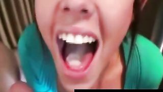 Pompino in POV da teen dilettante