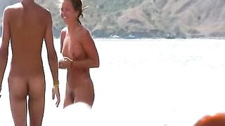 Ragazze russe amatoriali nude in pubbblico