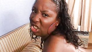 Grassa ebony scopata con creampie