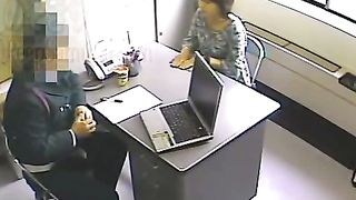 Girl giapponese scopata in questura