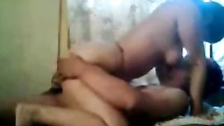 Coppia amatoriale scopa in webcam