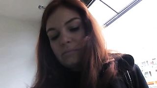 Sesso anale amatoriale in pubblico