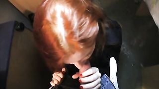 Sesso anale amatoriale in pubblico