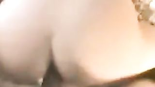 Giovane coppia amatoriale eccitata